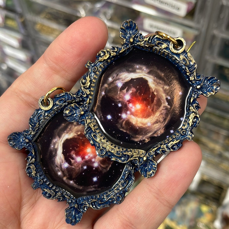 Hubble Earrings Star “V838 mon” outburst