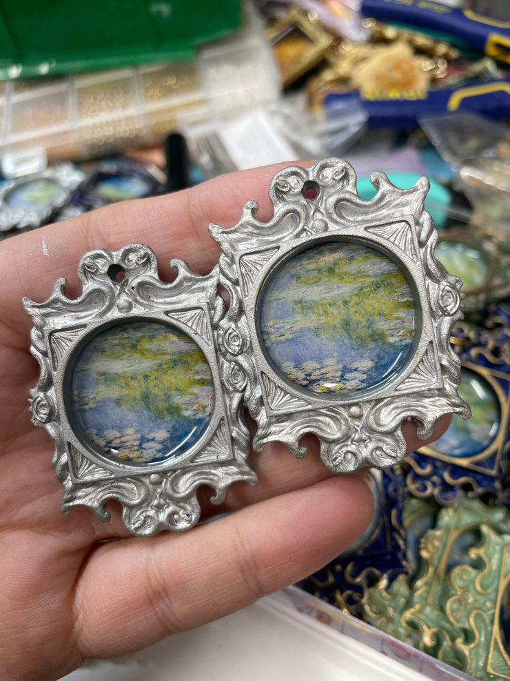 "Waterlilies" in medusa frame Monet Earrings